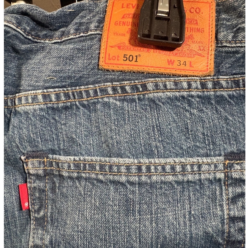 Levi's Premium 501 Men's W34 Cutoff Denim Shorts Distressed Frayed Button Fly - Picture 3 of 11